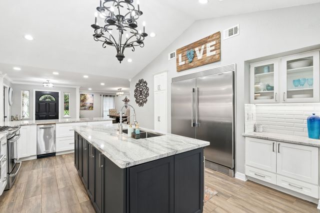 582 Perro Place, Highland Village, TX 75077
