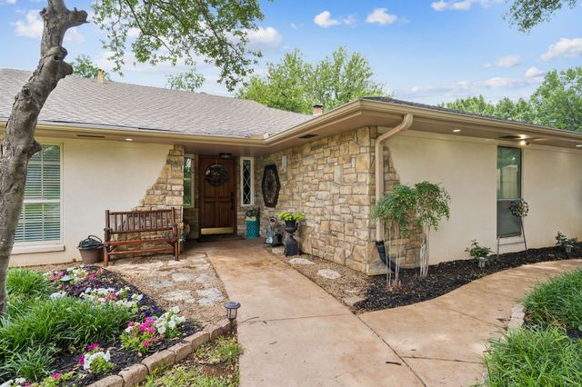582 Perro Place, Highland Village, TX 75077