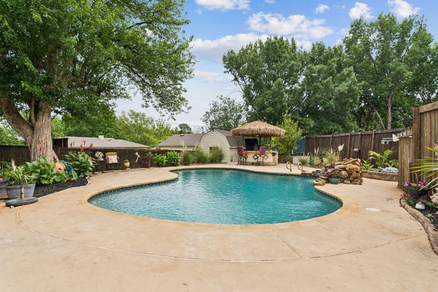 582 Perro Place, Highland Village, TX 75077