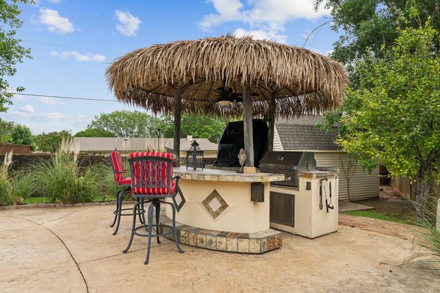 582 Perro Place, Highland Village, TX 75077