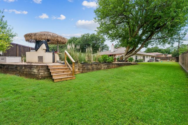 582 Perro Place, Highland Village, TX 75077