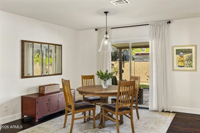 138 W SURREY Avenue, Phoenix, AZ 85029