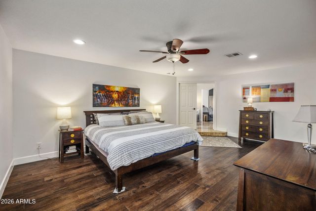 138 W SURREY Avenue, Phoenix, AZ 85029