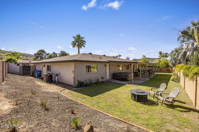 138 W SURREY Avenue, Phoenix, AZ 85029