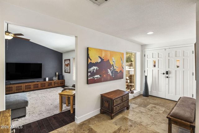 138 W SURREY Avenue, Phoenix, AZ 85029