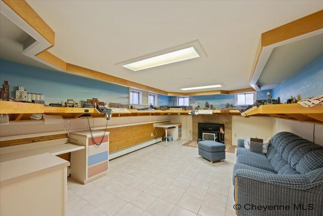 903 FOYER AVE, Cheyenne, WY 82001