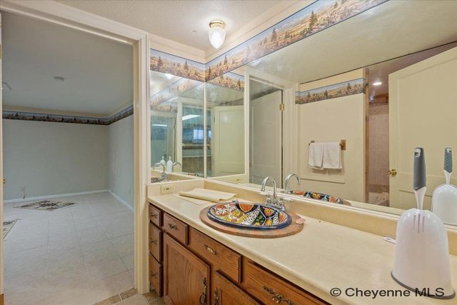 903 FOYER AVE, Cheyenne, WY 82001