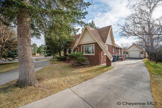 903 FOYER AVE, Cheyenne, WY 82001