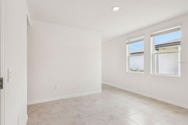 2533 MERSEYSIDE COURT, Haines City, FL 33844