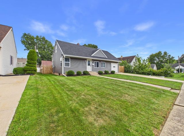 1328 LEAMAN Place, Rockford, IL 61108