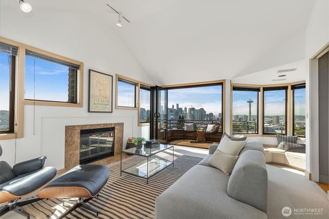 370 Highland Drive, Seattle, WA 98109
