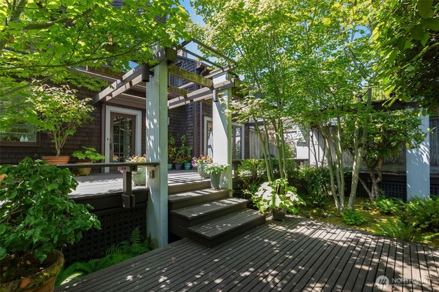 370 Highland Drive, Seattle, WA 98109