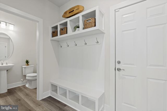 18017 MARSH PINE RD, Dumfries, VA 22026