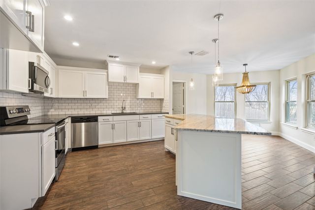 309 Ellicott Drive, Roanoke, TX 76262