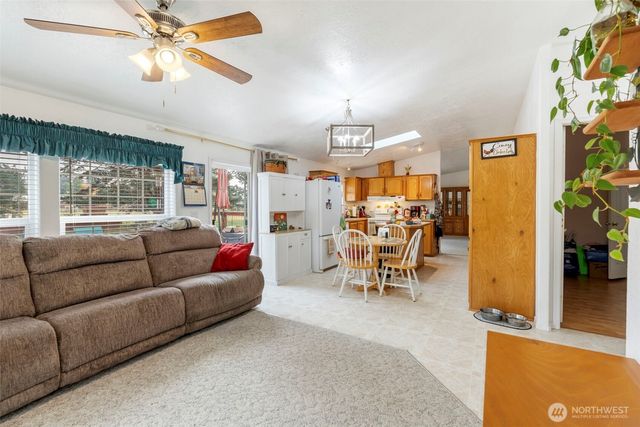 1089 Monte Elma Road, Elma, WA 98541