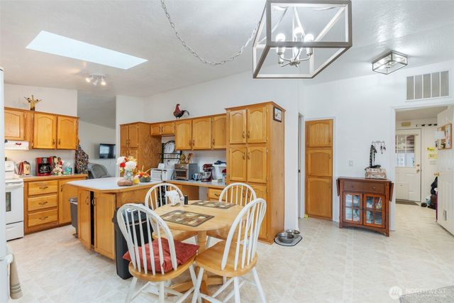 1089 Monte Elma Road, Elma, WA 98541