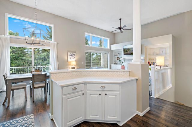 9215 190th Street W, Lakeville, MN 55044