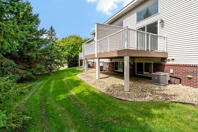 9215 190th Street W, Lakeville, MN 55044