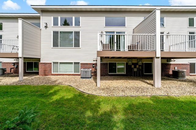 9215 190th Street W, Lakeville, MN 55044