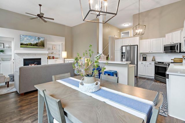9215 190th Street W, Lakeville, MN 55044