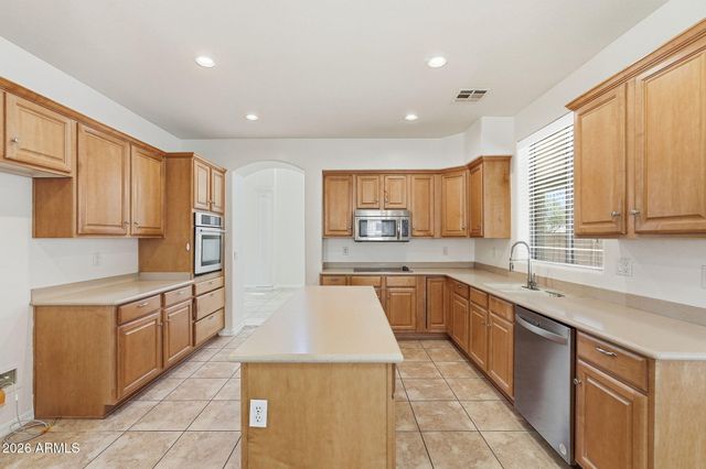 2580 S DRAGOON Drive, Chandler, AZ 85286