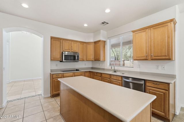 2580 S DRAGOON Drive, Chandler, AZ 85286