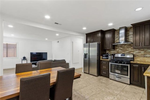 11736 215th, Lakewood, CA 90715