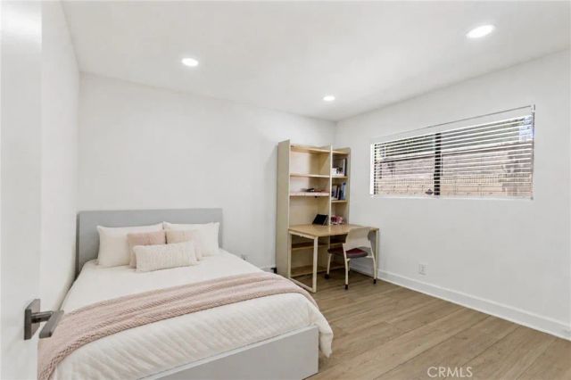 11736 215th, Lakewood, CA 90715