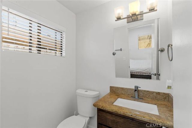 11736 215th, Lakewood, CA 90715