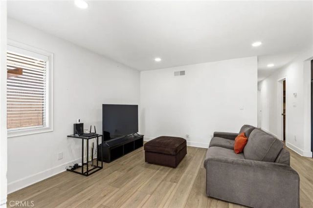 11736 215th, Lakewood, CA 90715