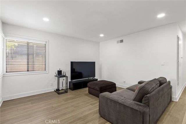 11736 215th, Lakewood, CA 90715