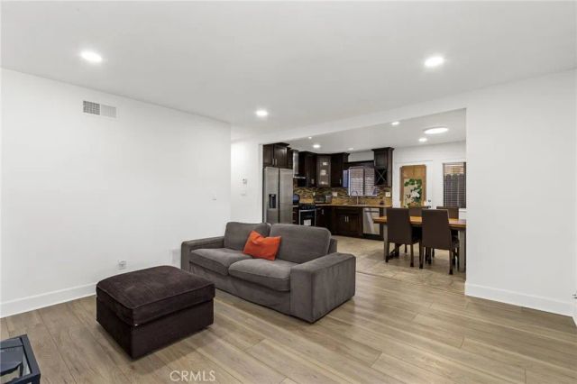 11736 215th, Lakewood, CA 90715