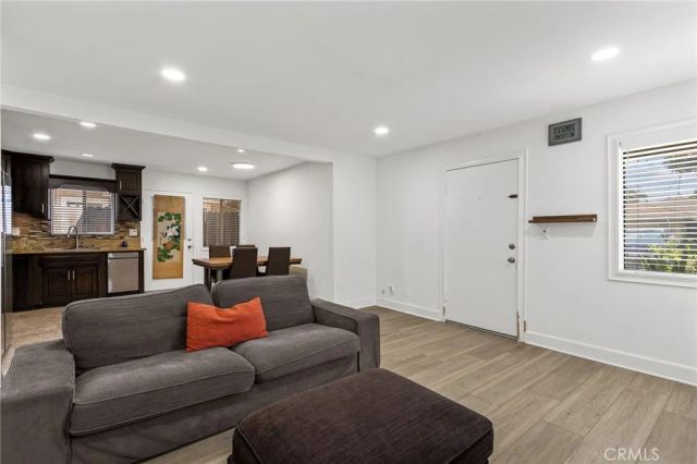 11736 215th, Lakewood, CA 90715