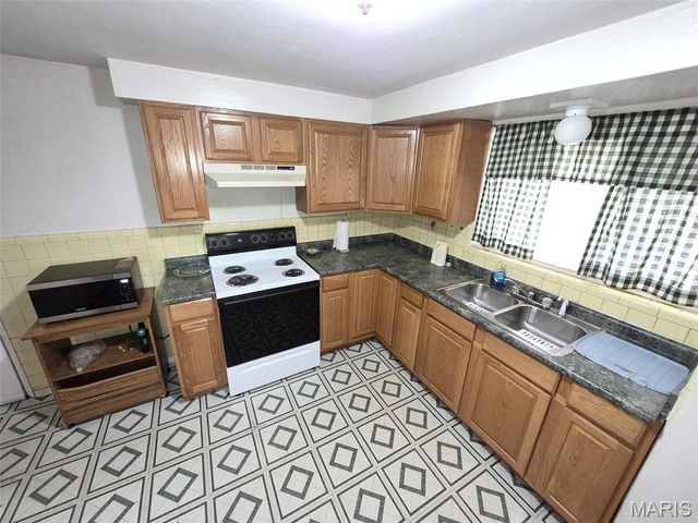4317 Melba Avenue, St Louis, MO 63121