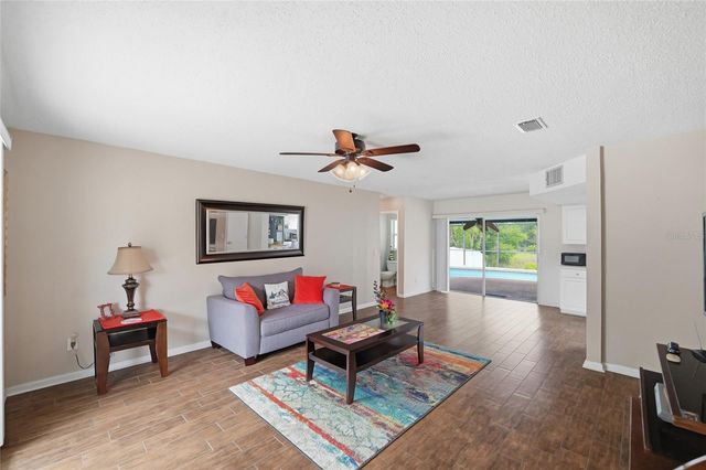 3643 WOODHILL DRIVE, Brandon, FL 33511