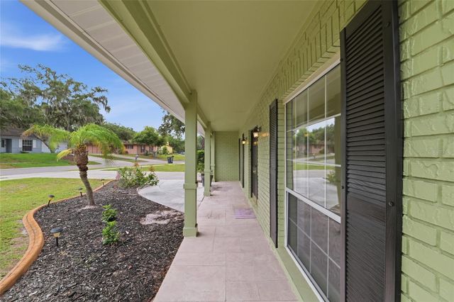 3643 WOODHILL DRIVE, Brandon, FL 33511