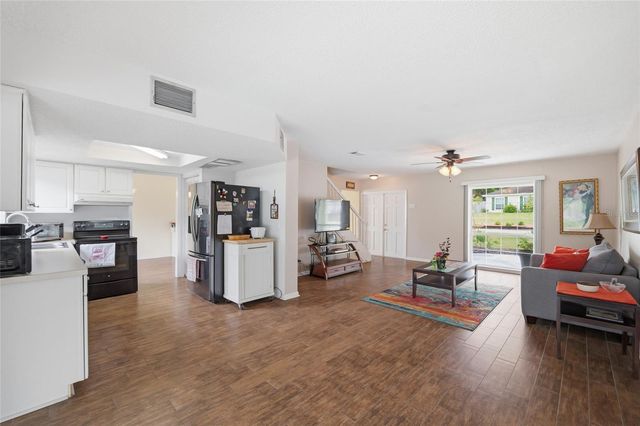 3643 WOODHILL DRIVE, Brandon, FL 33511