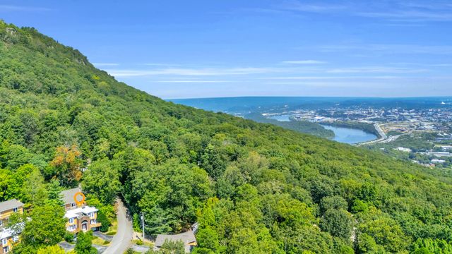 527 Winterview Lane, Chattanooga, TN 37409