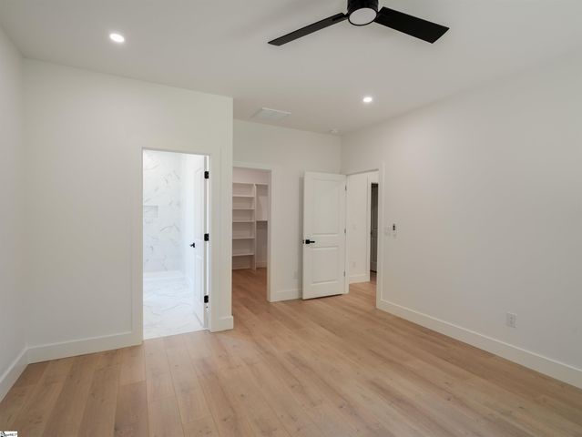 248 Queensbury Way, Spartanburg, SC 29302