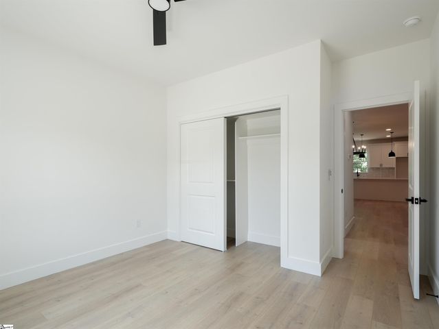 248 Queensbury Way, Spartanburg, SC 29302