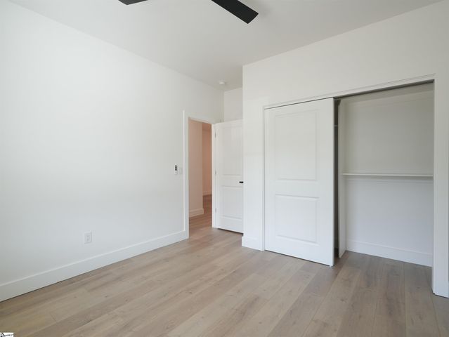 248 Queensbury Way, Spartanburg, SC 29302
