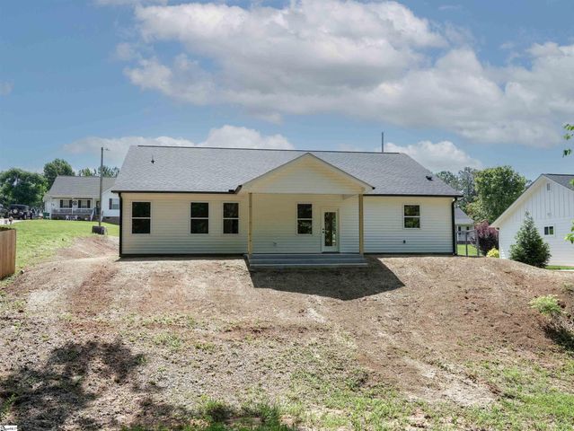 248 Queensbury Way, Spartanburg, SC 29302