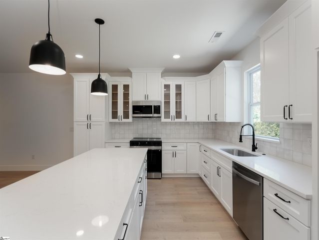 248 Queensbury Way, Spartanburg, SC 29302
