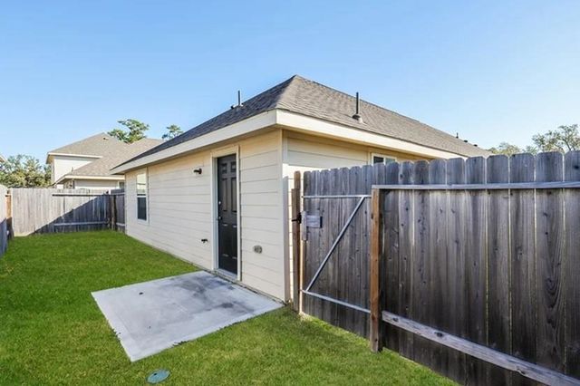 8723 Lar-Ree Oaks Circle, Houston, TX 77028