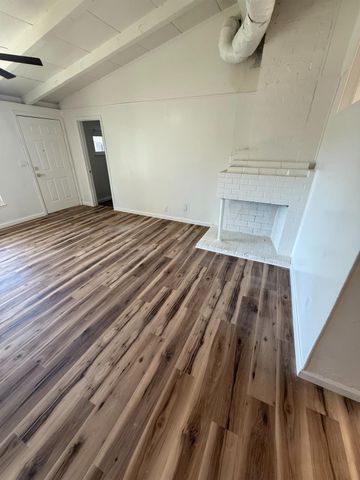 5710 Rosario Blvd, North Highlands, CA 95660