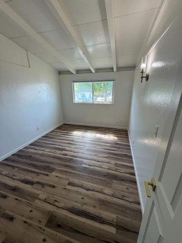 5710 Rosario Blvd, North Highlands, CA 95660
