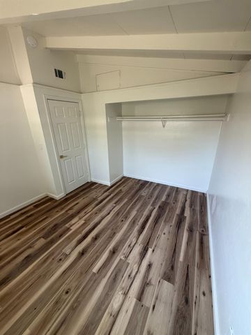 5710 Rosario Blvd, North Highlands, CA 95660
