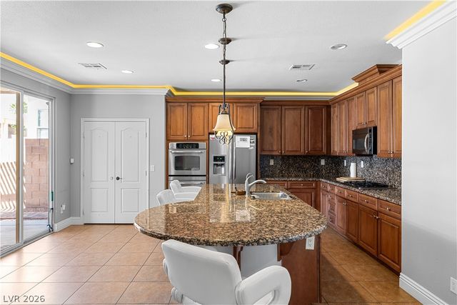 6855 Desert Island Street, Las Vegas, NV 89149