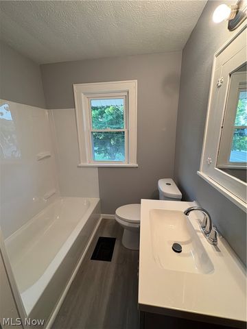 1207 Andrew Avenue NE, Massillon, OH 44646