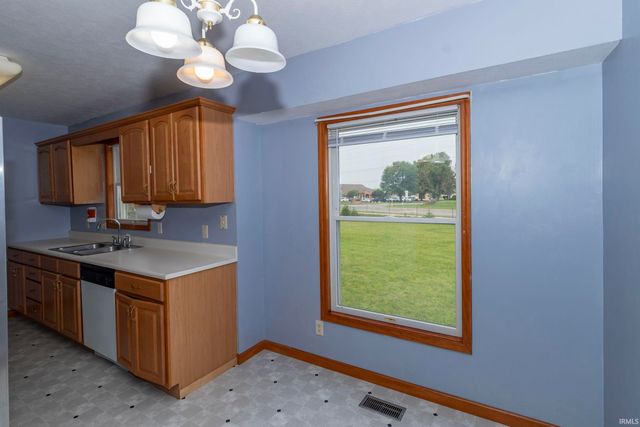 2611 Wynnewood Ct Court, Goshen, IN 46526